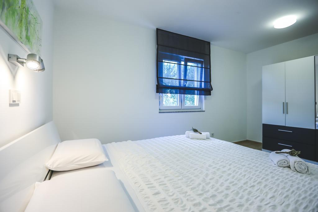 Apartments Sesar Банёл Экстерьер фото